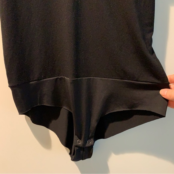 NWT L’AGENCE Winnie Deep V-Neck Black Bodysuit Small - Picture 8 of 12